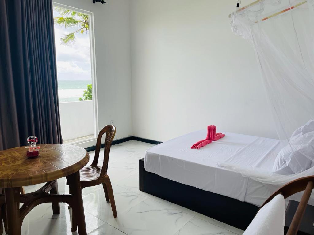 Hotel Blue Waves Ocean Mirissa Zewnętrze zdjęcie