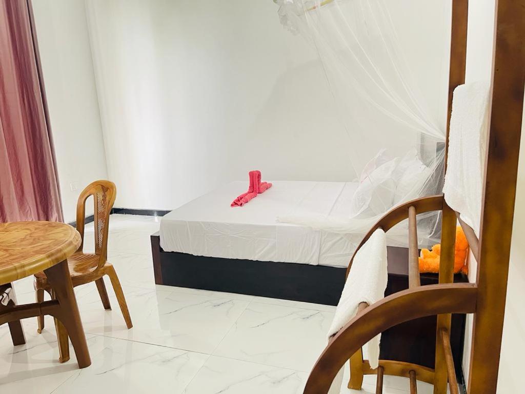 Hotel Blue Waves Ocean Mirissa Zewnętrze zdjęcie