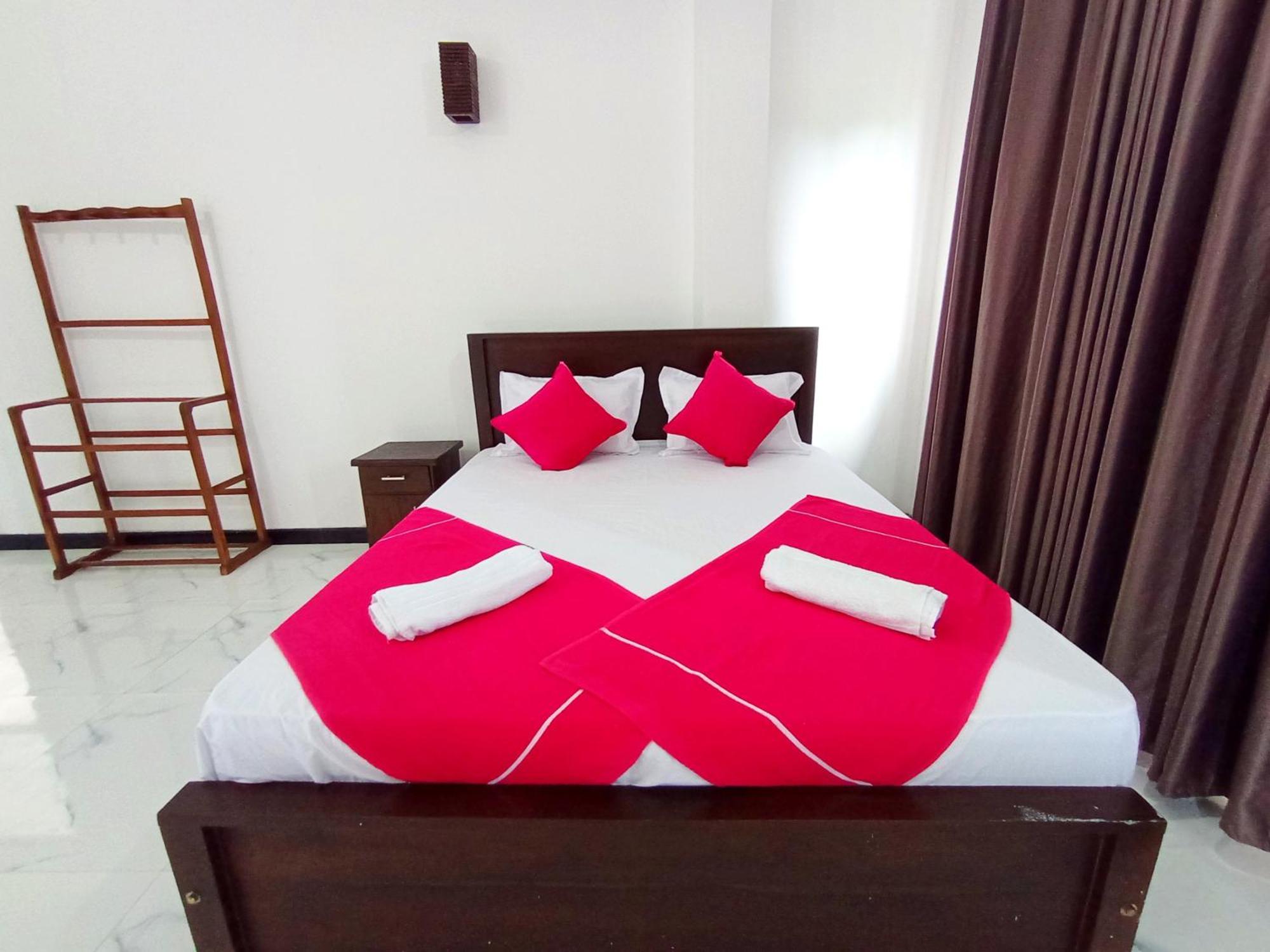 Hotel Blue Waves Ocean Mirissa Zewnętrze zdjęcie